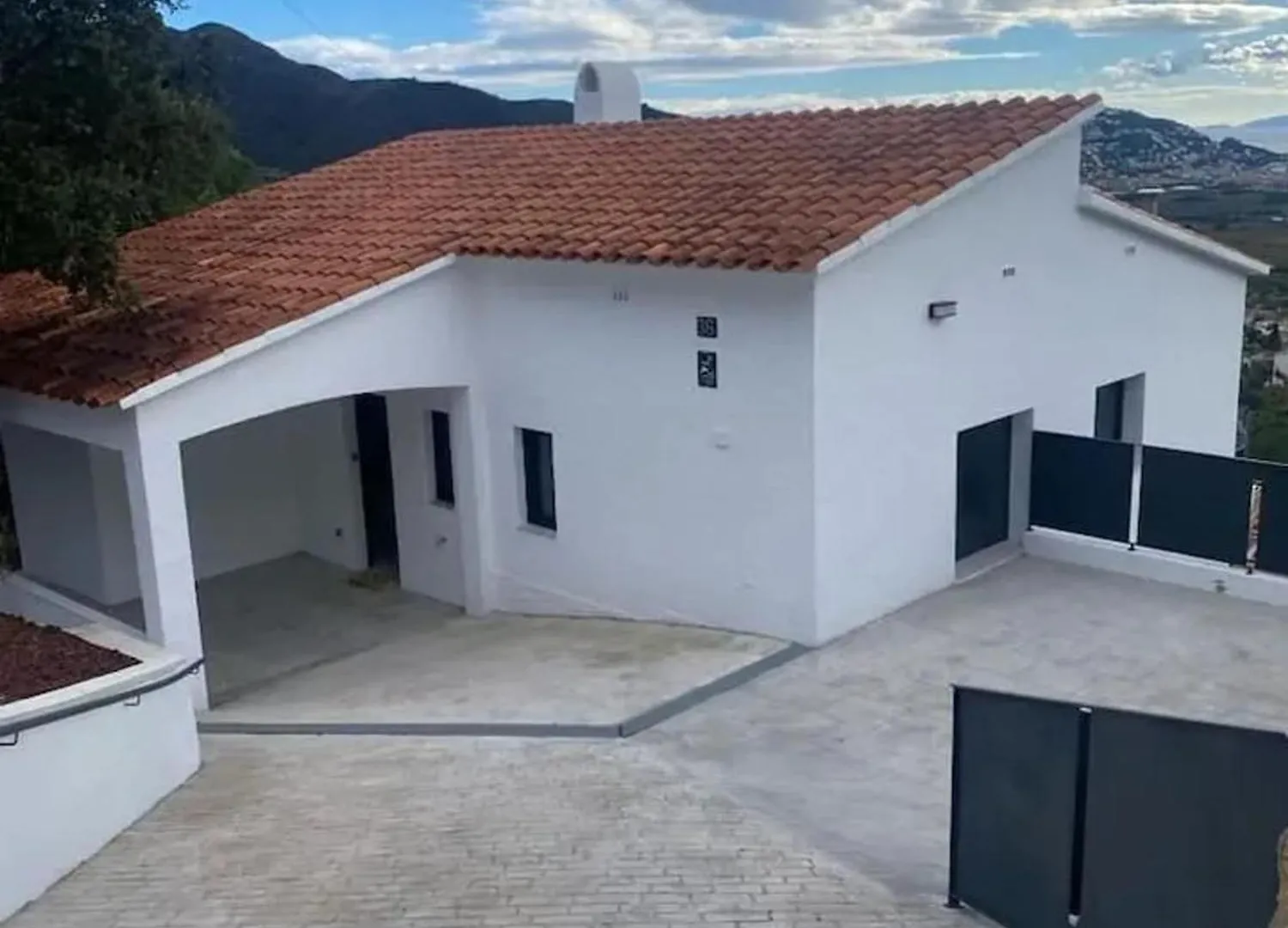 Modern House With City View In El Mas Fumats Selva de Mar 0*,