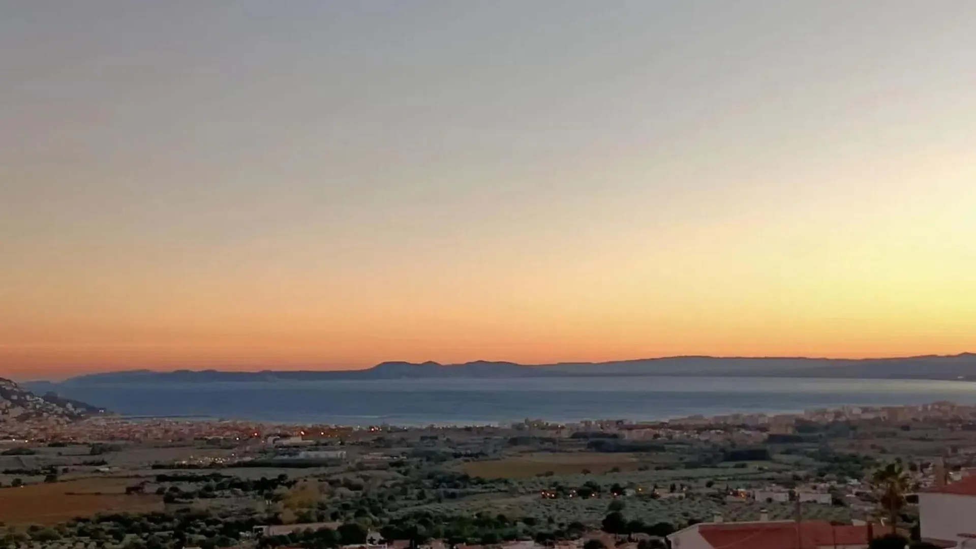 Modern House With City View In El Mas Fumats Selva de Mar Holiday home